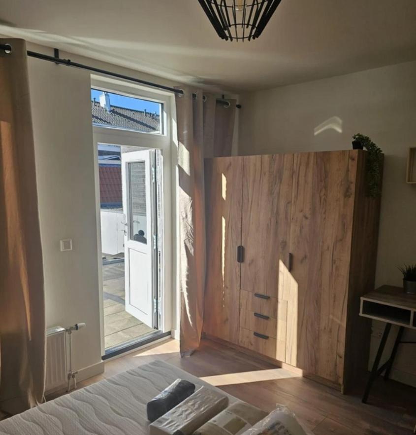 Apartment Reformado Y Moderno De 1
